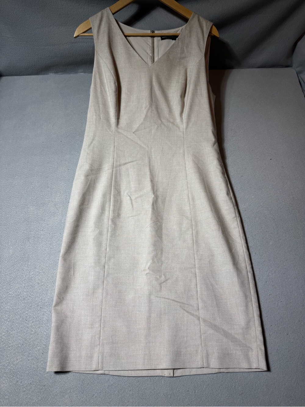 NWOT White House Black Market Sleeveless V-Neck Sheath Dress Light Taupe Size 12